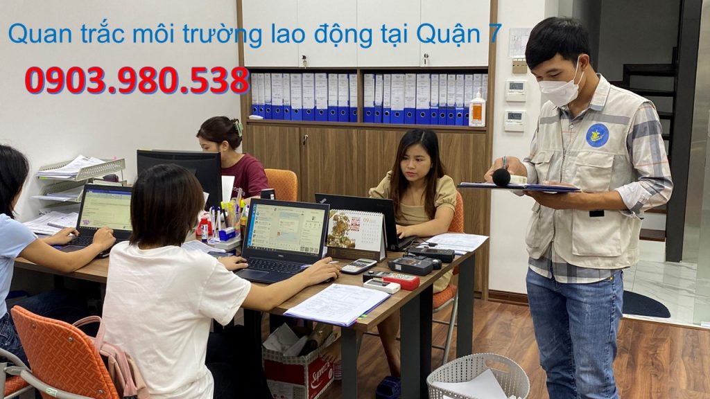 Quan trac moi truong lao dong tai Quan 7